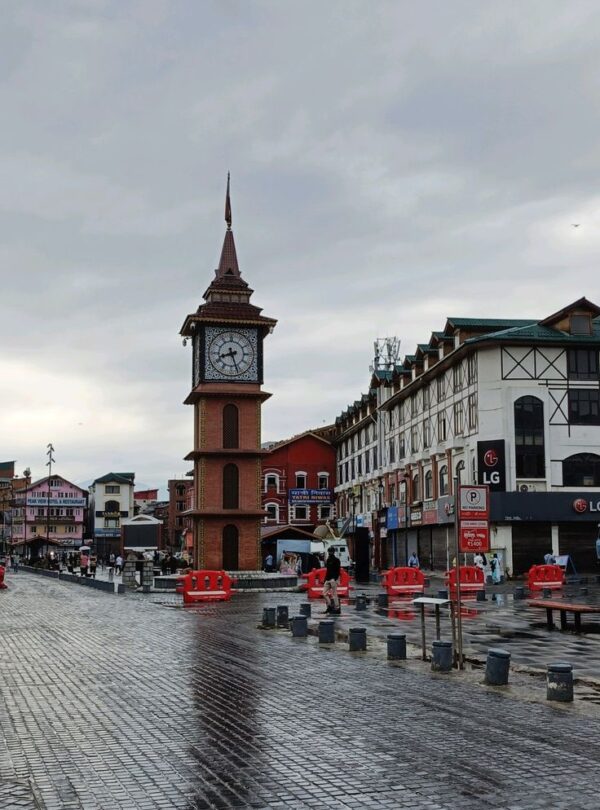 Kashmir honeymoon packages